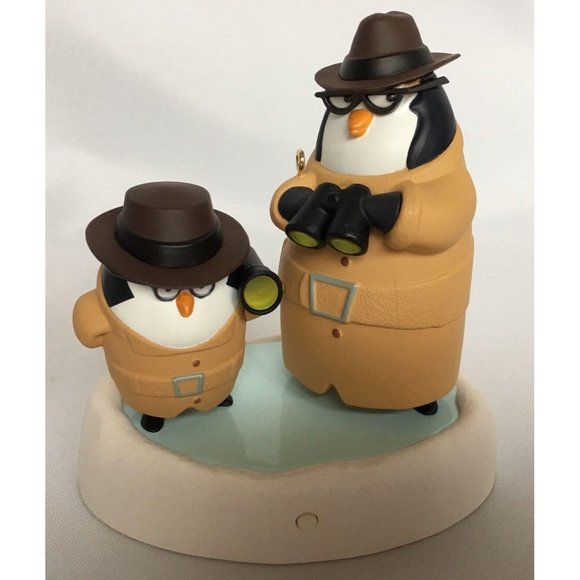 Hallmark Where's Santas Stuff? Ornament And Interactive Book Christmas Tree - Picture 6 of 11